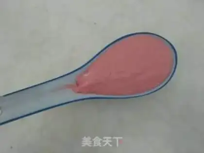 Make Lotus spoon chocolate step 6