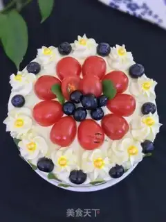 Make Seven inches of fruit cream cake step 7