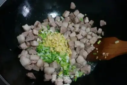 Make A meat bun step 4