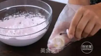 Make Chocolate rose protein step 1