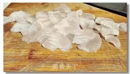 Make Clear the salsa willows step 1