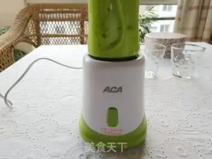 Make A monkey milkshake step 4