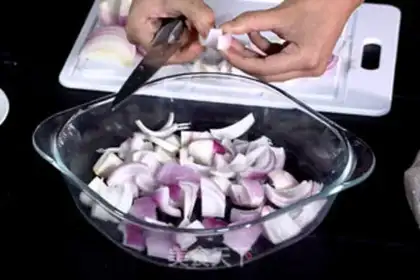 Make Chicken with garlic butter step 3