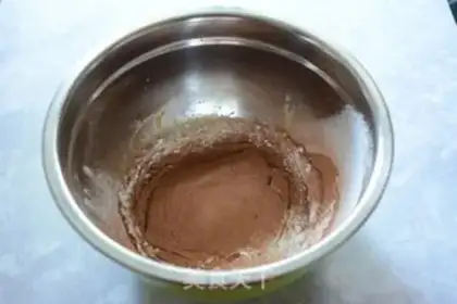 Make Sweet cocoa cake step 2