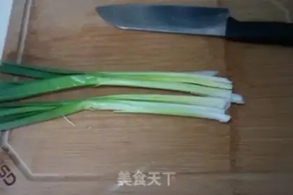 Make Fried garlic and abalone step 3