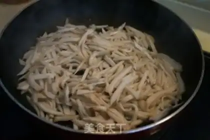 Make Fried garlic and abalone step 5