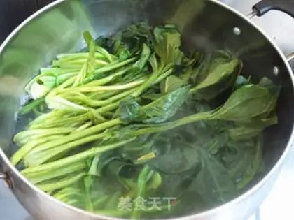 Make A spinach fried fan step 4