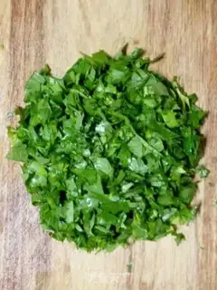 Make Celery eggs step 0