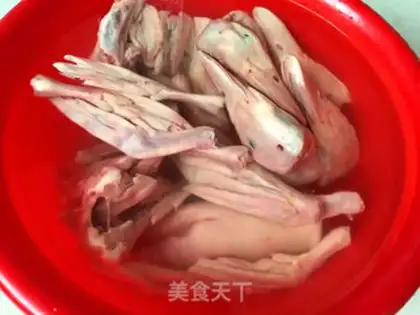 Make Spicy pig hoof step 1