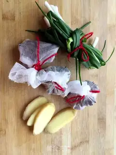 Make Spicy pig hoof step 5