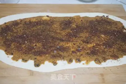 Make Sesame sauce, red sugar rolls step 3