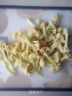 Make Bacon garlic sprouts step 1