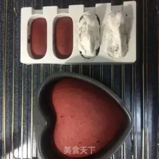 Make The chocolate cake step 11