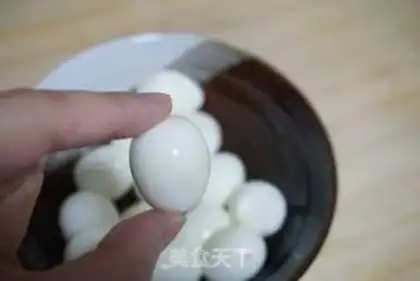 Make Eggs of eggplant juice step 1
