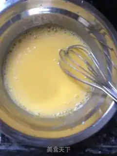 Make Strawberry cream rolls step 1