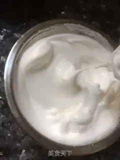 Make Strawberry cream rolls step 2