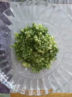 Make Orchid fried eggs step 1