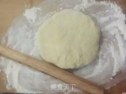 Make Hands on egg noodles step 1