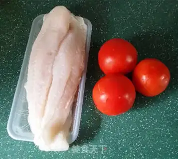 Make Tomato fish soup step 0