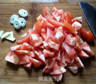 Make Tomato fish soup step 1