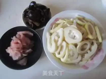 Make Spring fried meat step 0