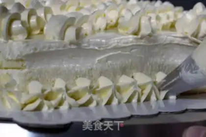 Make Salt cream cake step 13