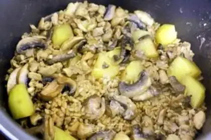 Make Potato mushroom chicken step 5