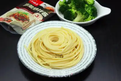 Make The broccoli with pasta step 4