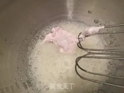 Make Strawberry marshmallow rolls step 4