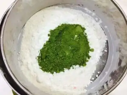 Make Box cake step 2