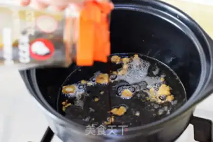 Make Seafood noodles step 1