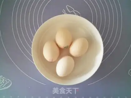 Make Fish fragrance eggs step 1