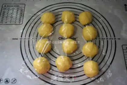 Make Chestnut red bean soft bun step 5