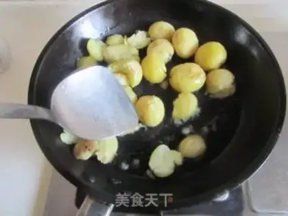 Make Fried potatoes step 4