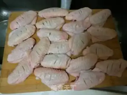 Make The fragrance wings step 1