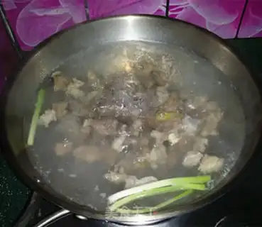 Make Beef carrot fan soup step 4