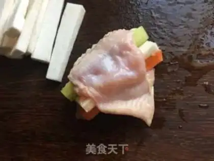 Make Fresh vegetables, broken wings step 4