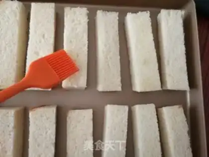Make Sugar toast step 2