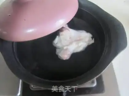 Make Seaweed tofu soup step 1