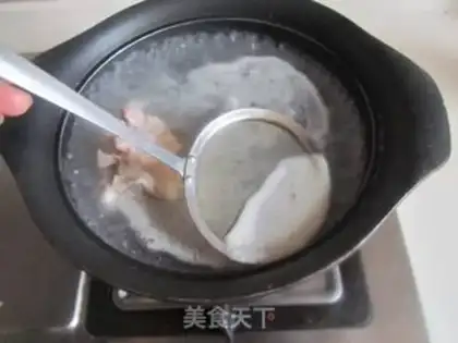 Make Seaweed tofu soup step 2