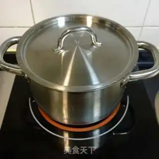 Make Whispered meat soup step 4