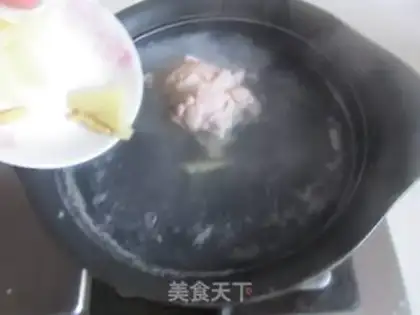 Make Seaweed tofu soup step 3