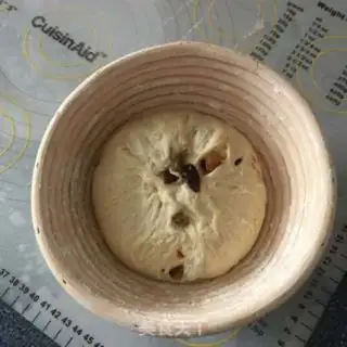Make Fruit and vine basket bread step 6