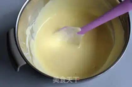 Make Strawberry cream cake box step 9