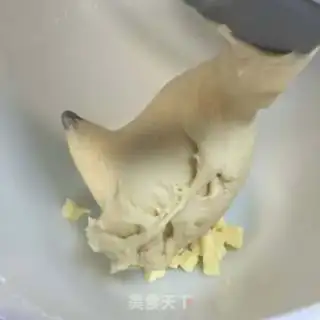 Make Rose bread step 3