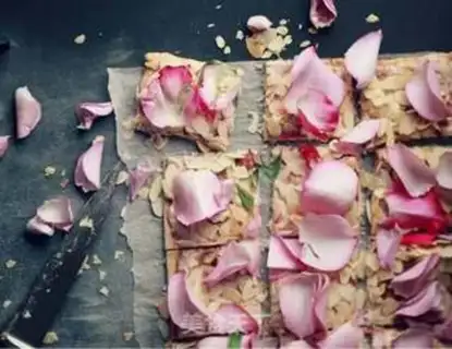 Make Rose candy step 4