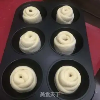 Make Rose bread step 13