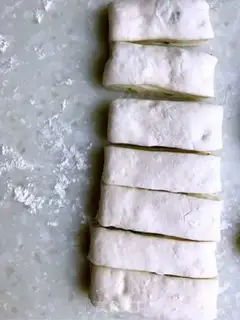 Make Fried onion rolls step 4