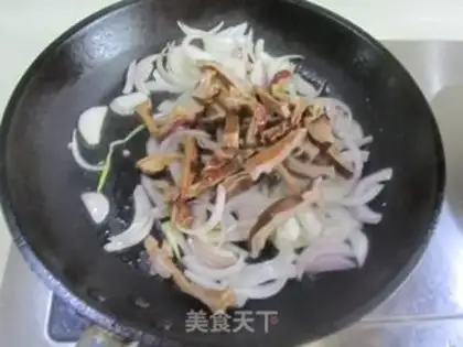 Make Onion peppers blow up the pig