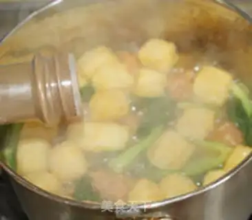 Make Beefball oil tofu soup step 9